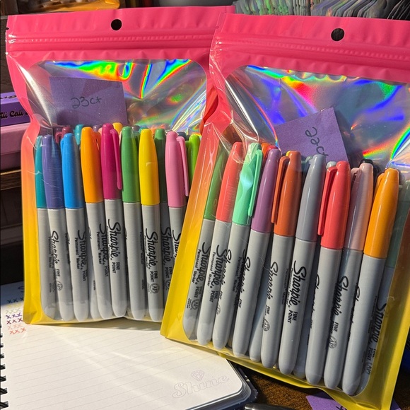 Sharpie Fine Point Markers - 2 pouches available 45ct - See pics - Picture 1 of 7